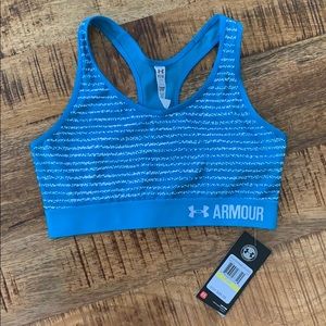Women’s under armour sports bra